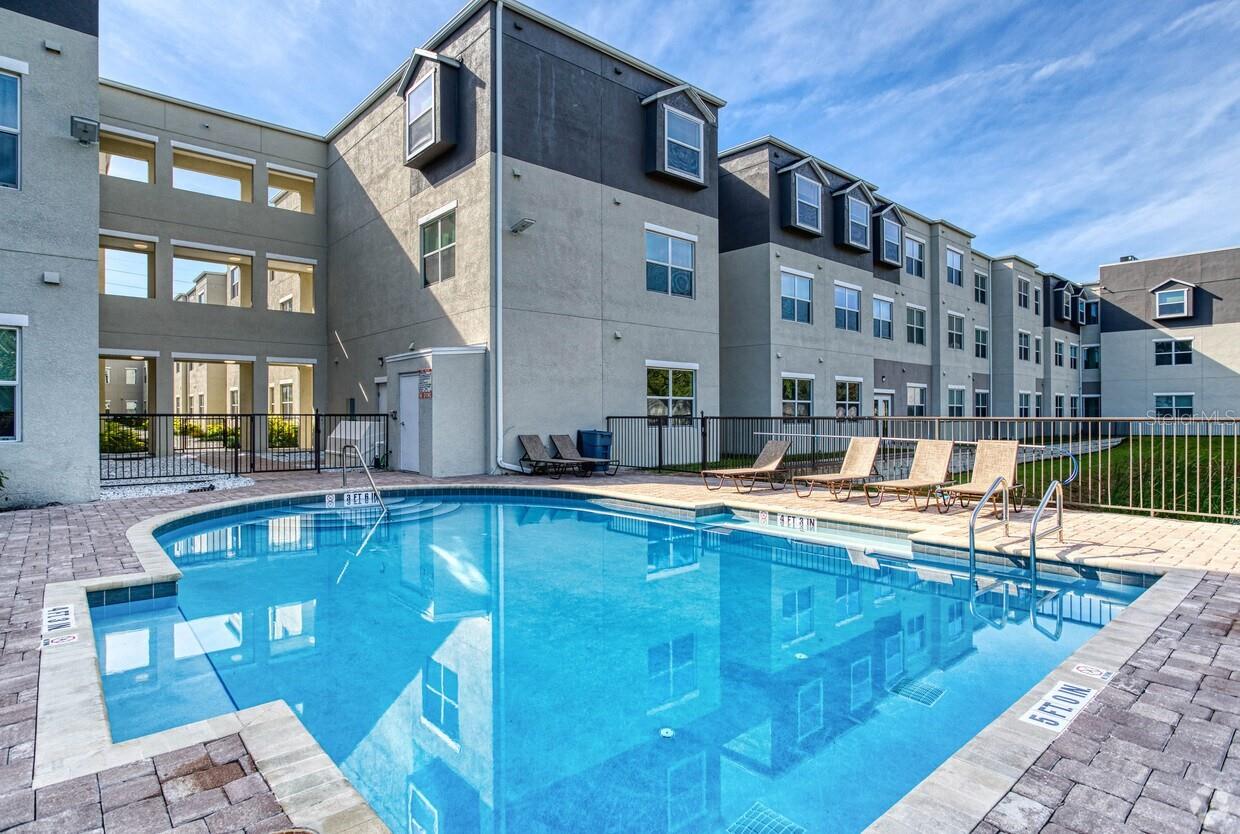 ROYAL PALACE CONDO - Residential Income