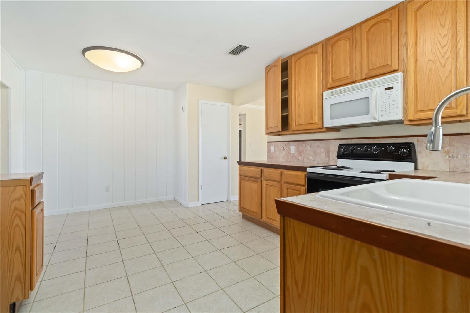 INDIAN RIVER HEIGHTS UNIT 13 - Residential