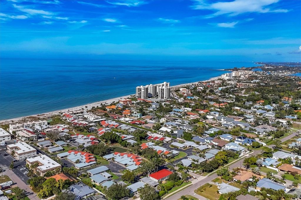 Photo of 500 Park Boulevard S #11, Venice, FL 34285 (MLS # N6141738)