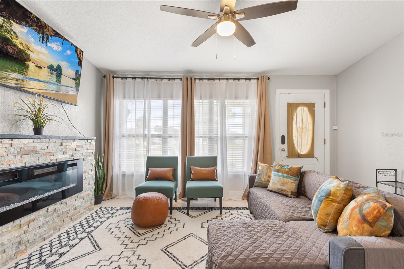 SUNLAND ESTATES AMD - Residential