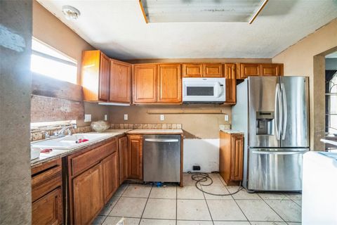 A home in FRUITLAND PARK