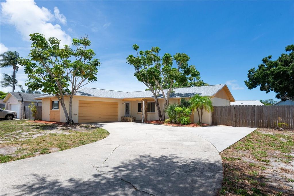 Photo of 13200 Ridge Road, Largo, FL 33778 (MLS # TB8515382)