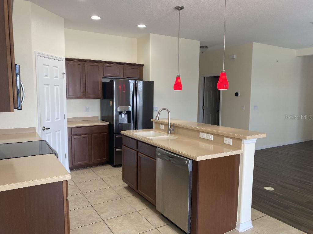 BAHIA LAKES PH 3 - Residential