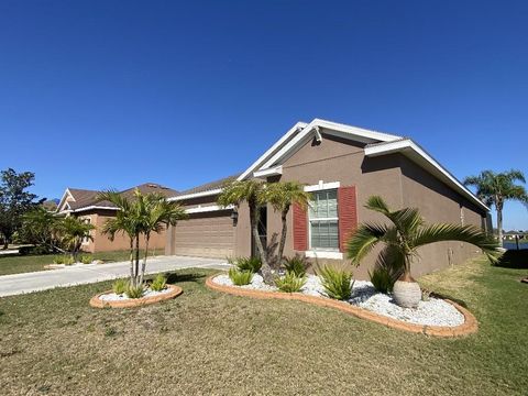 Photo of 711 Parker Den Drive, Ruskin, FL 33570 (MLS # TB8446390)