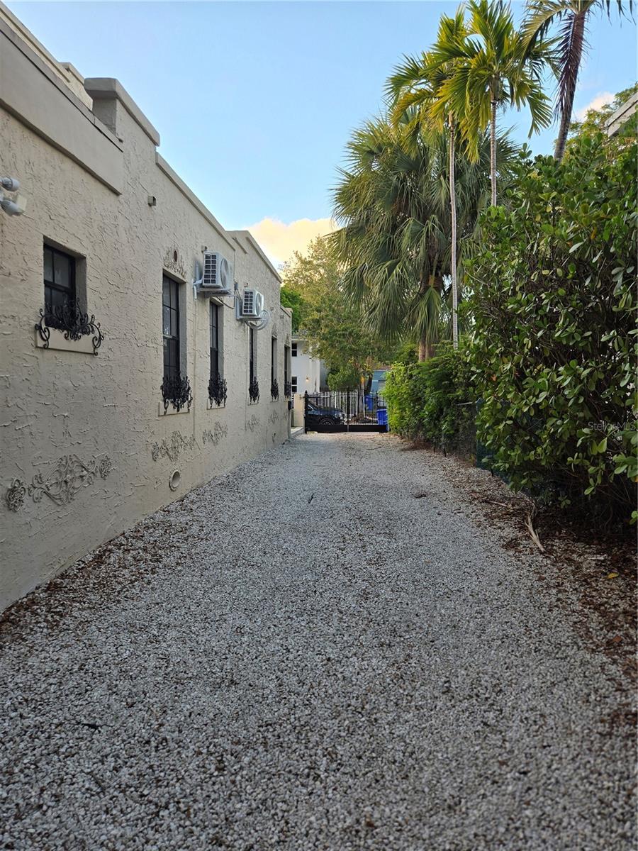 12 NE 50TH STREET