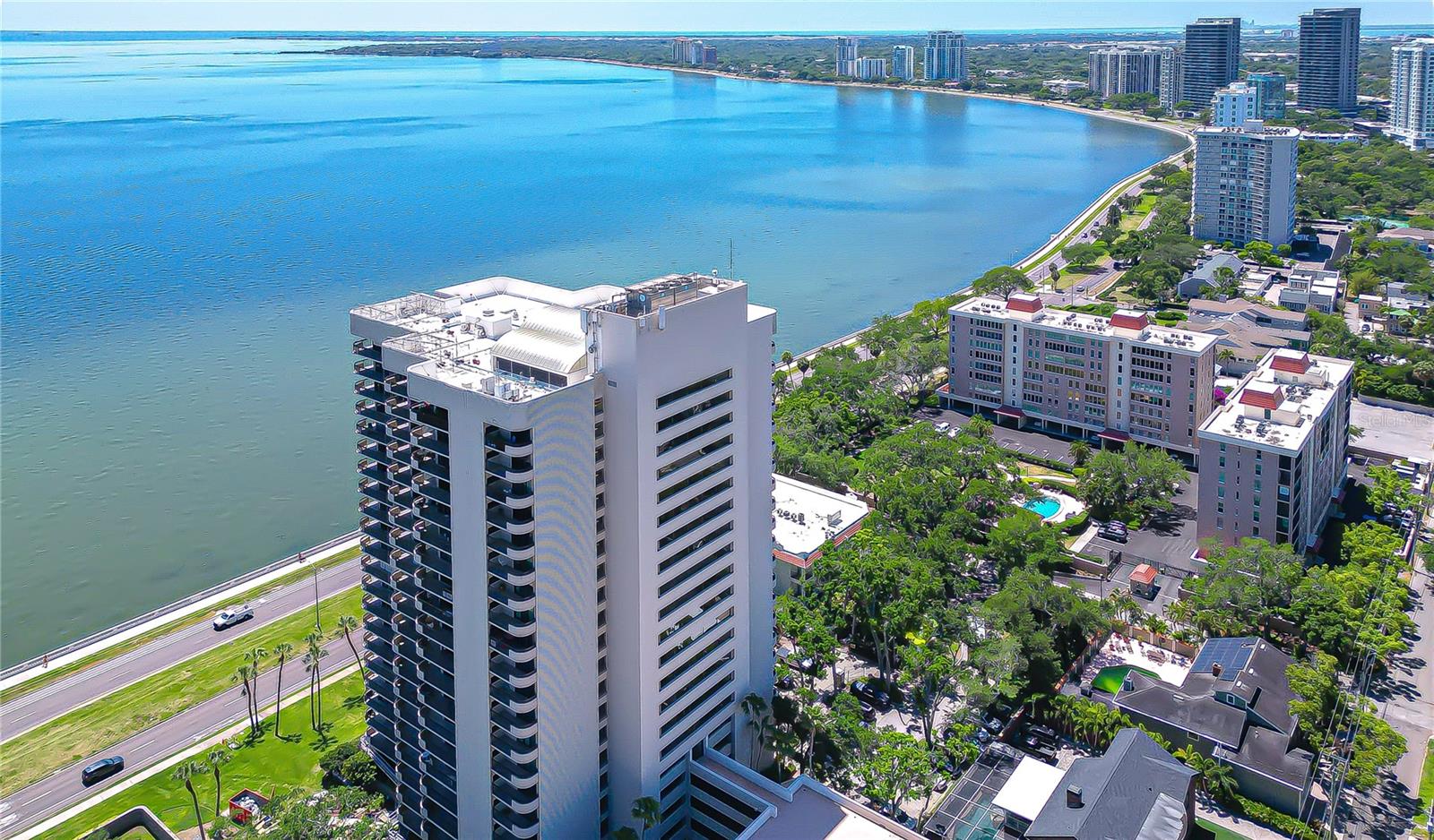ATRIUM ON THE BAYSHORE - Residential