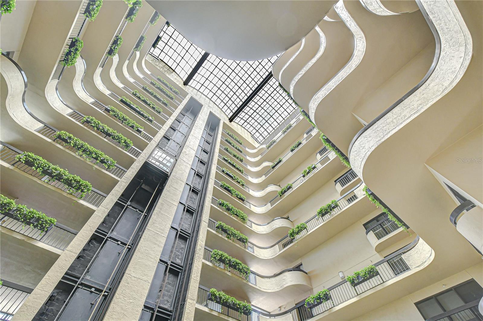 ATRIUM ON THE BAYSHORE - Residential