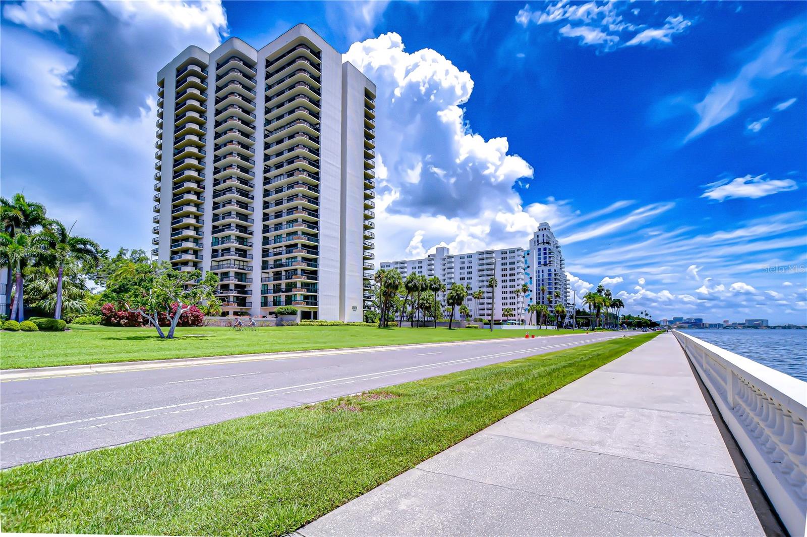 ATRIUM ON THE BAYSHORE - Residential