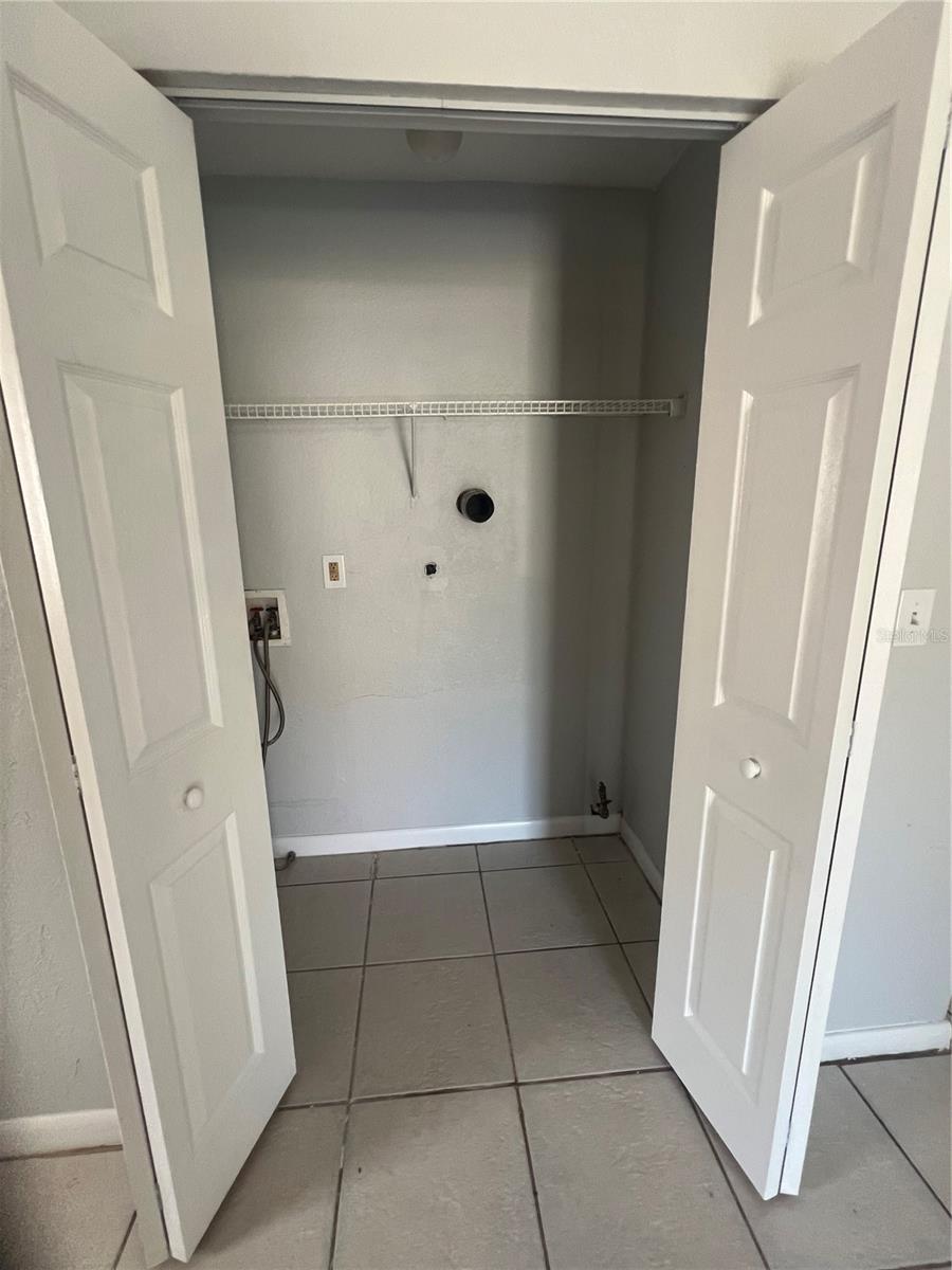 OHIO PARK - Residential Lease