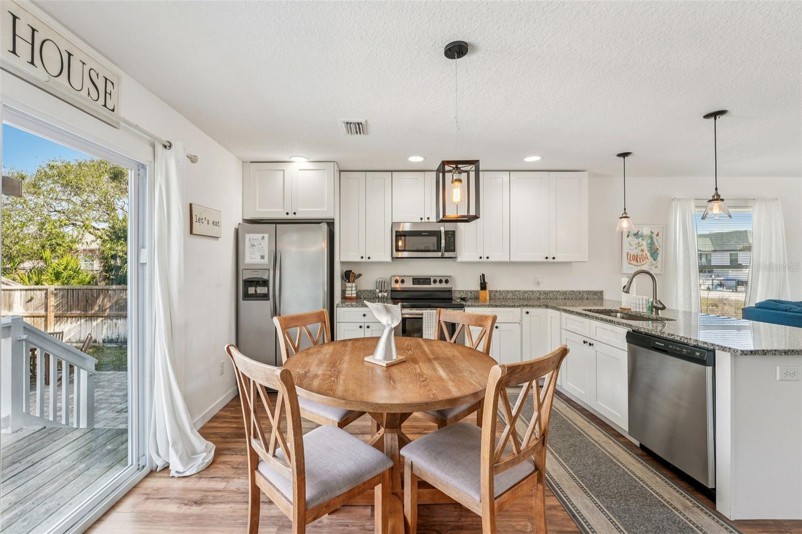 PACETTI SUB NORTH BCH - Residential