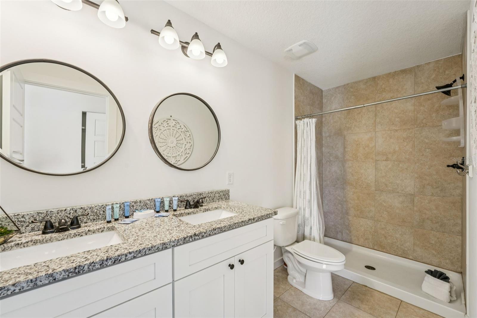 PACETTI SUB NORTH BCH - Residential