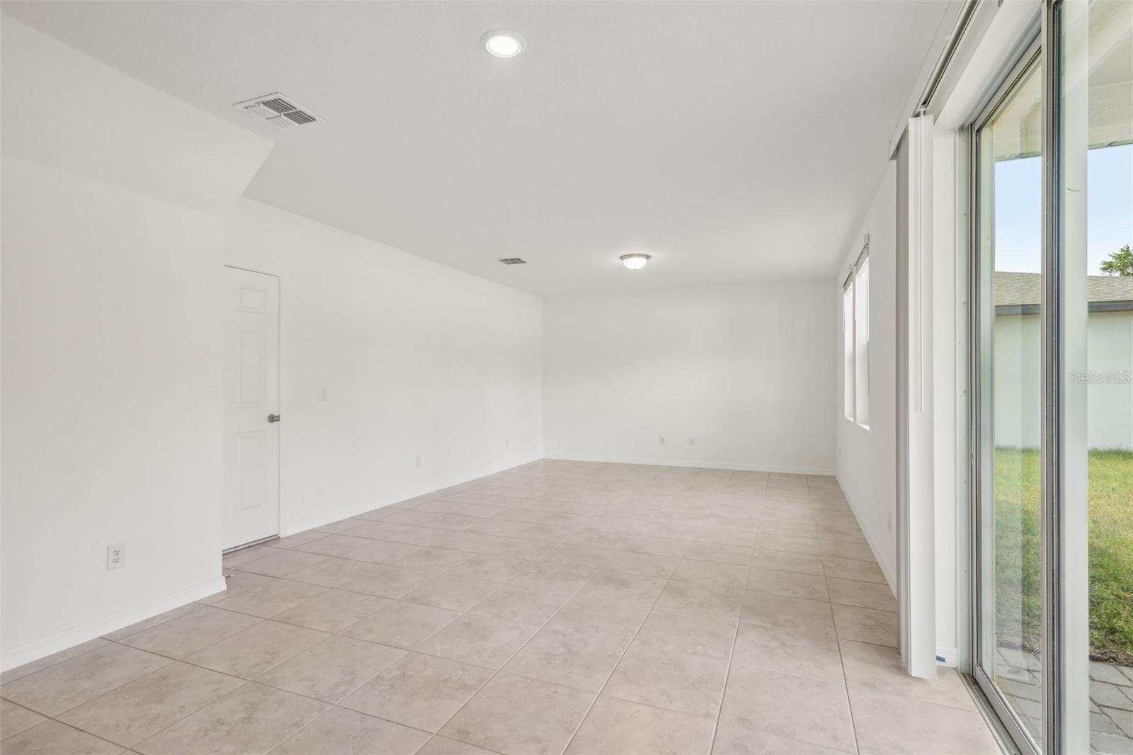 4721 JASMINE CIRCLE