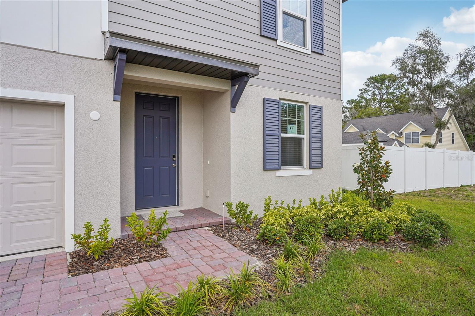 4721 JASMINE CIRCLE