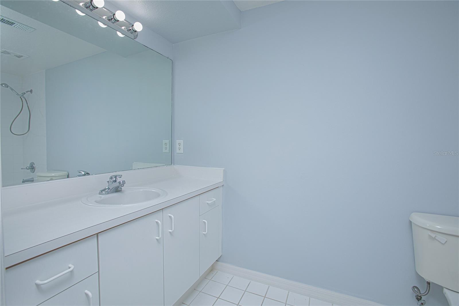 VILLA DEL SOL/MDW WOODS CONDO - Residential