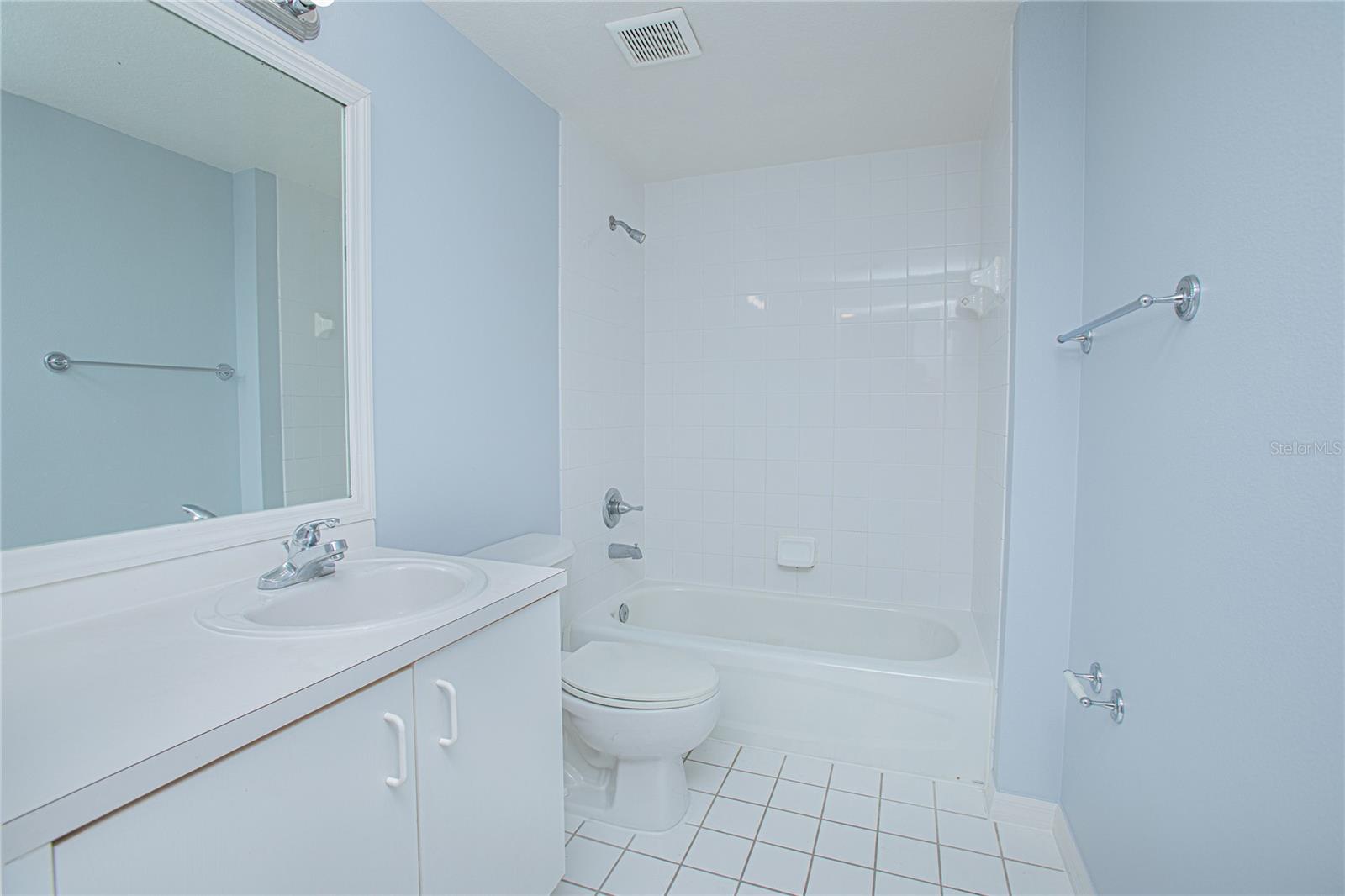 VILLA DEL SOL/MDW WOODS CONDO - Residential