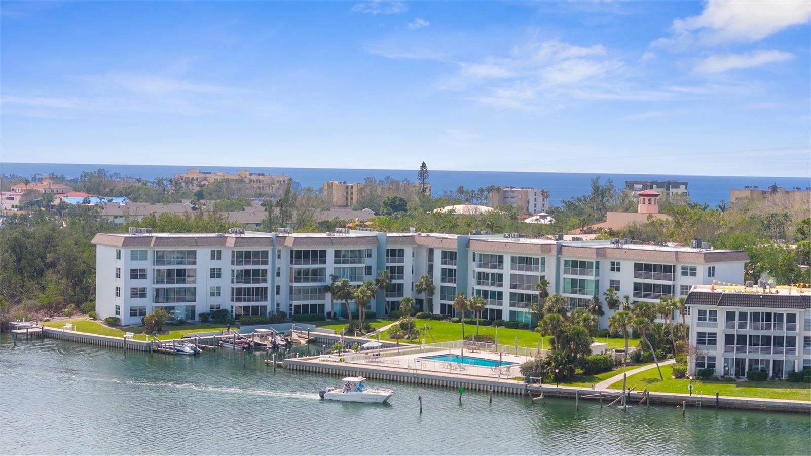 SUTTON PLACE - Residential