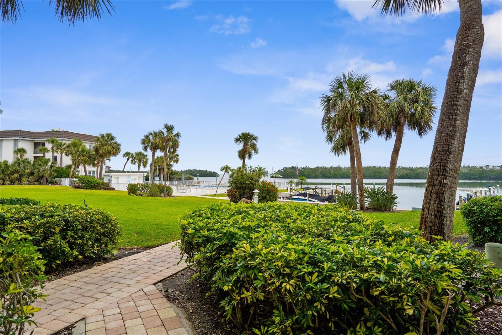 SUTTON PLACE - Residential