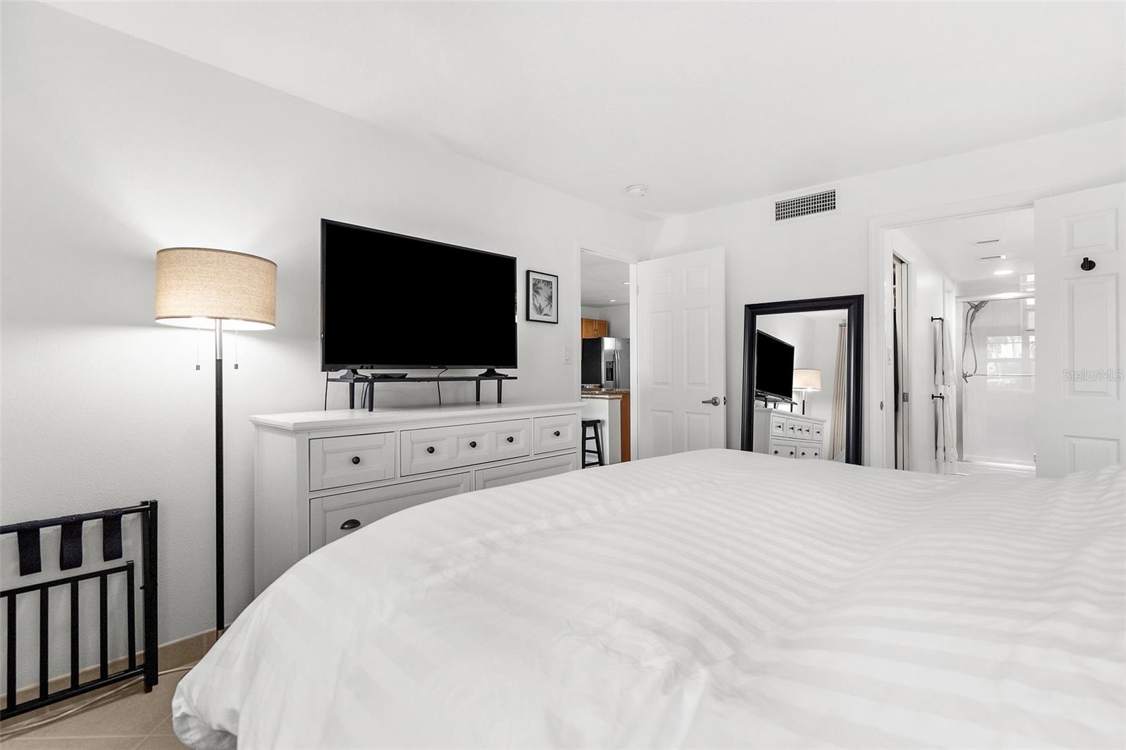 SUTTON PLACE - Residential