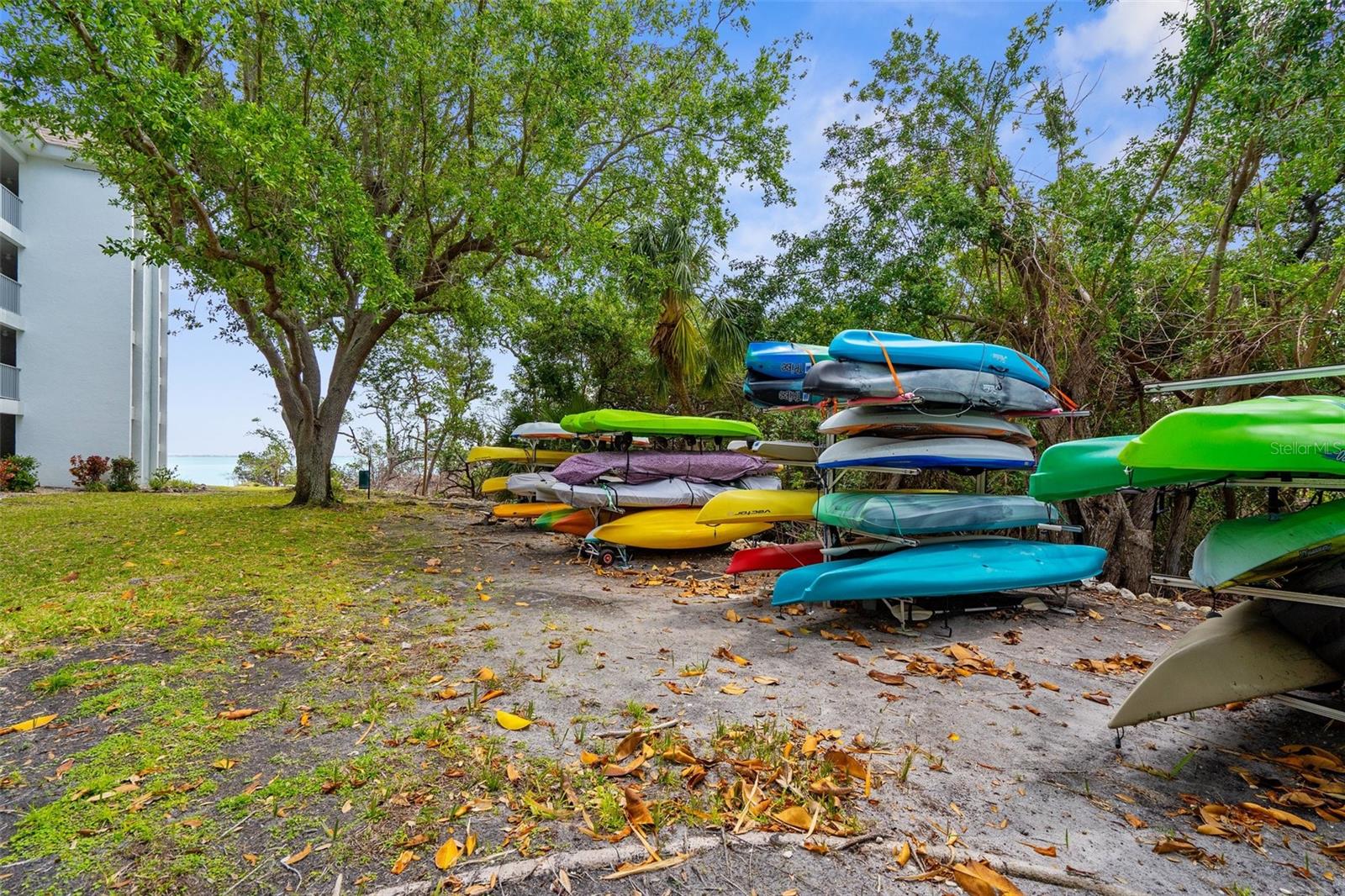 SUTTON PLACE - Residential