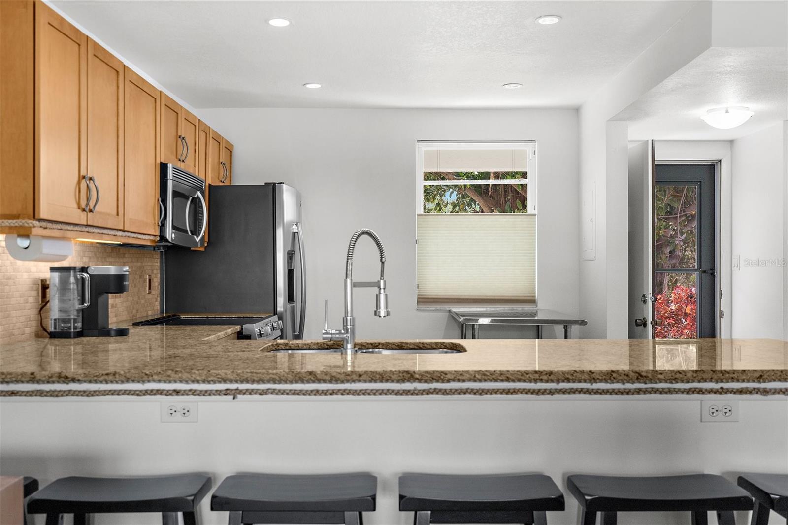 SUTTON PLACE - Residential