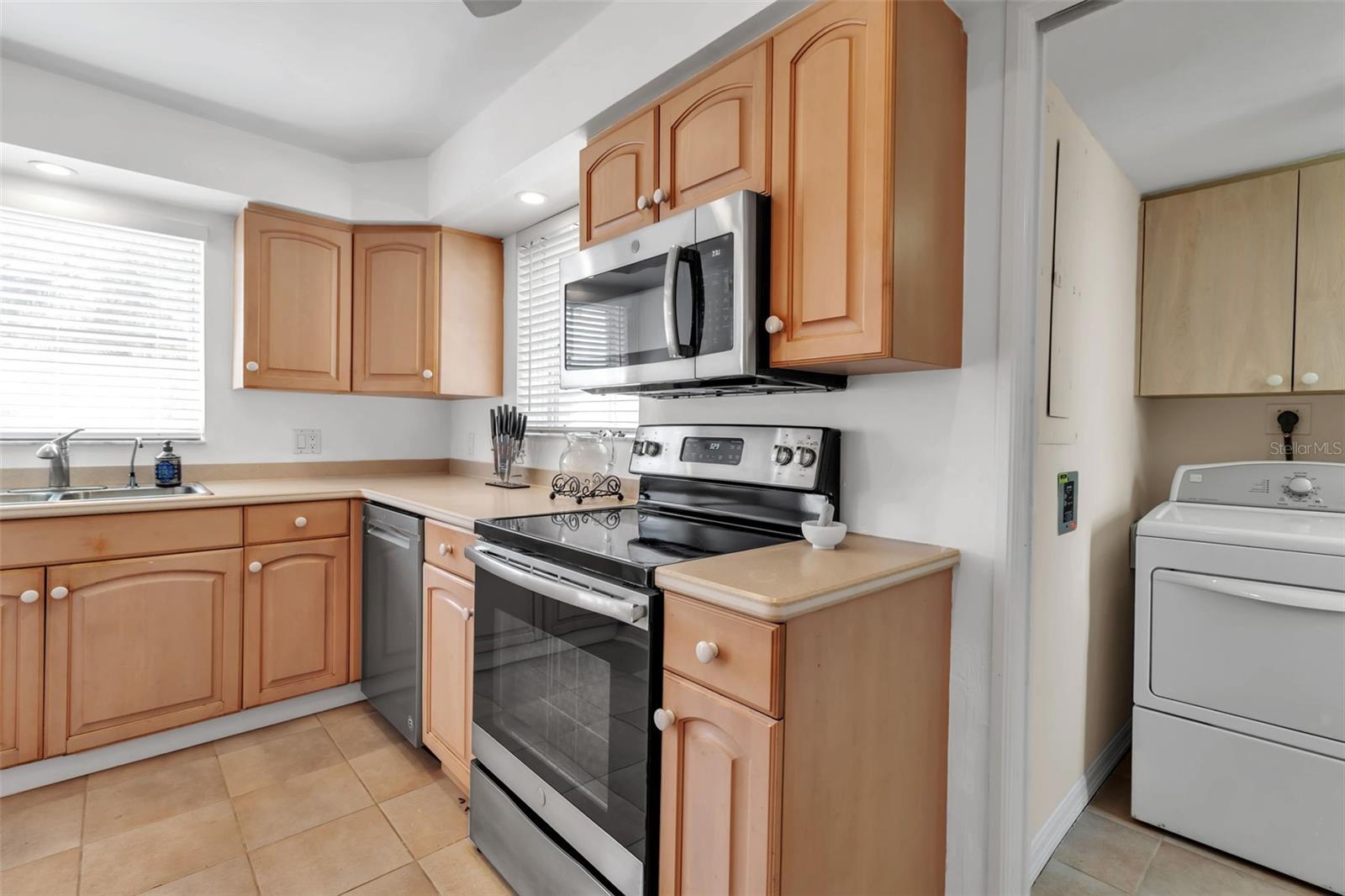 LIDO BEACH DIV B - Residential