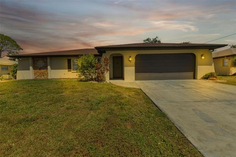 A home in PORT CHARLOTTE