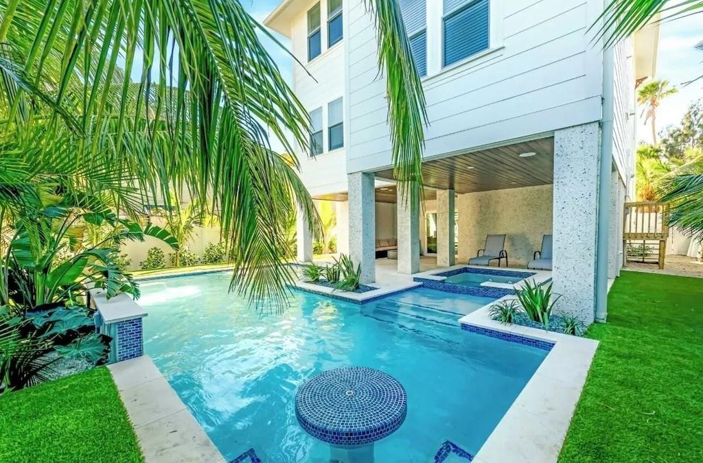 Photo of 2403 Avenue C, Bradenton Beach, FL 34217 (MLS # A4684030)