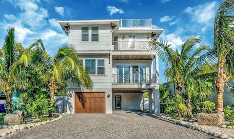 Photo of 2403 Avenue C, Bradenton Beach, FL 34217 (MLS # A4684030)