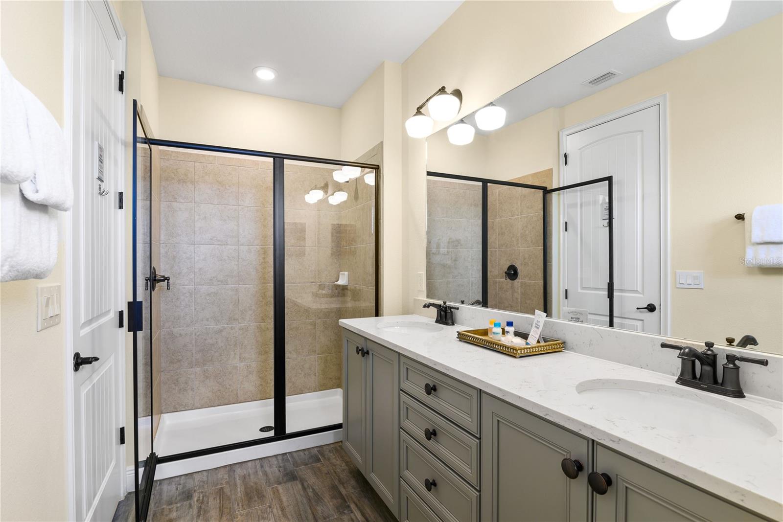 ROLLING OAKS PH 6 - Residential