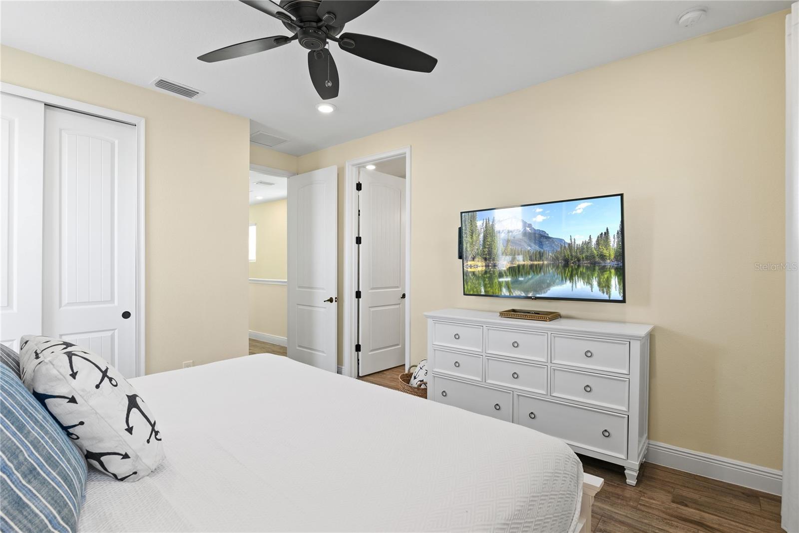 ROLLING OAKS PH 6 - Residential