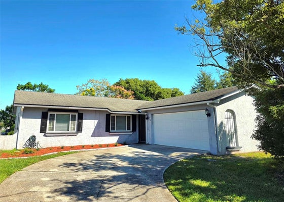 564 NOTRE DAME DR, ALTAMONTE SPRINGS, FL 32714 - Image 48b004b27efd794c197d80fd7c5c7c74/1351069276