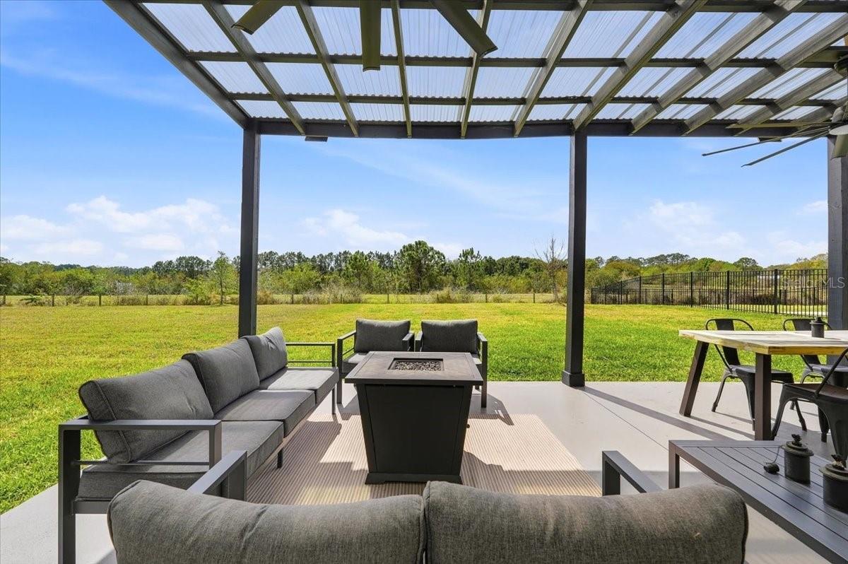 SILVER SPRINGS - Residential