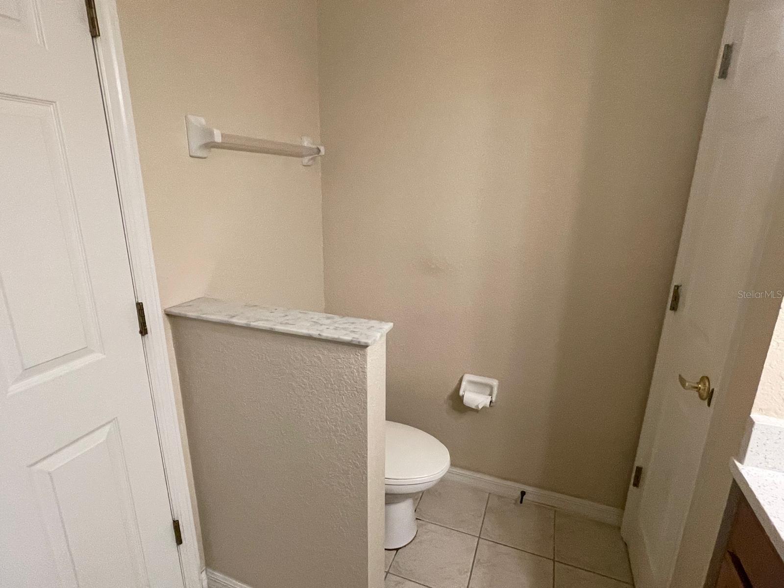 THE PARKE AT HANOVER PLACE - Residential Lease