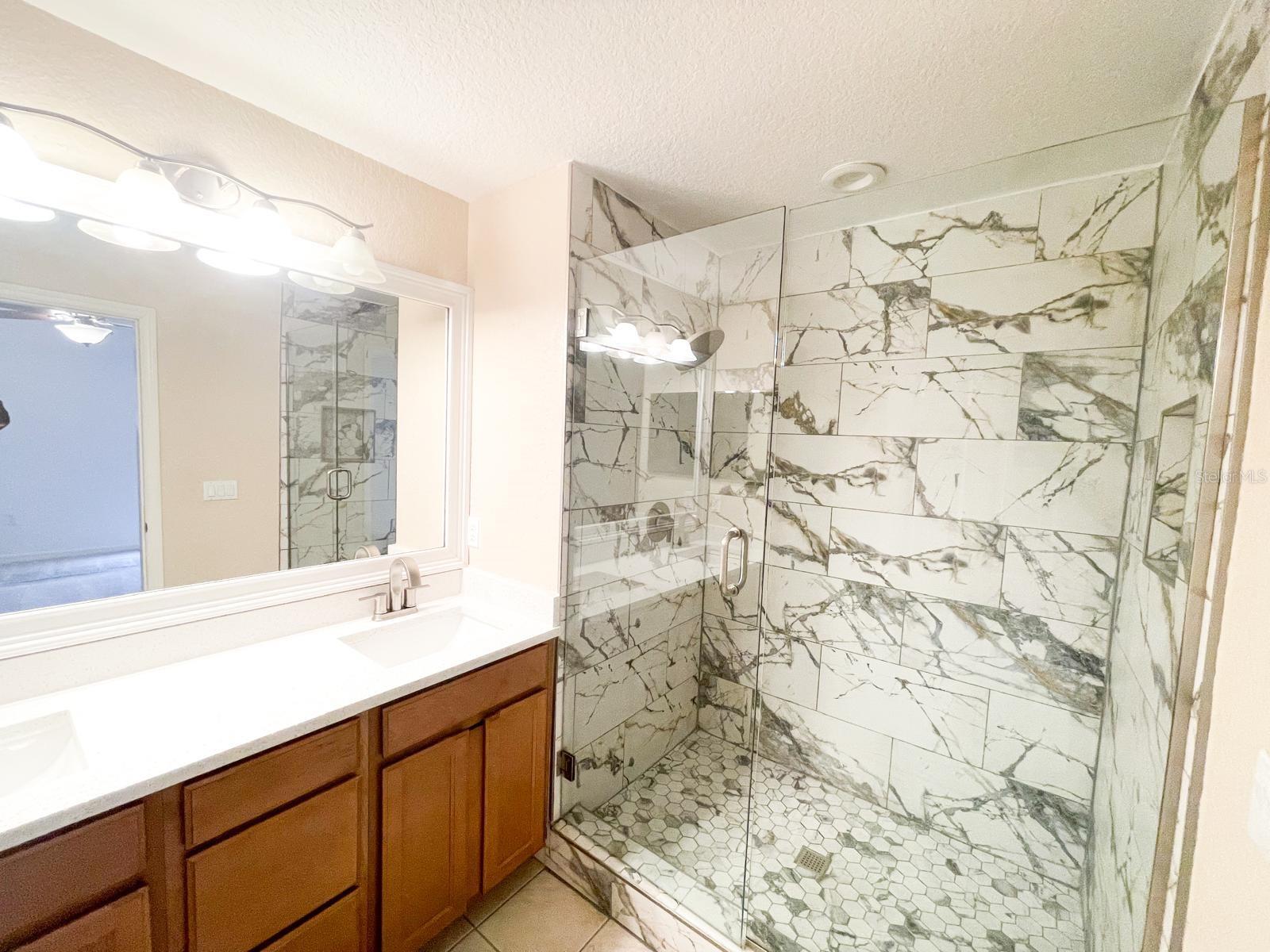 THE PARKE AT HANOVER PLACE - Residential Lease