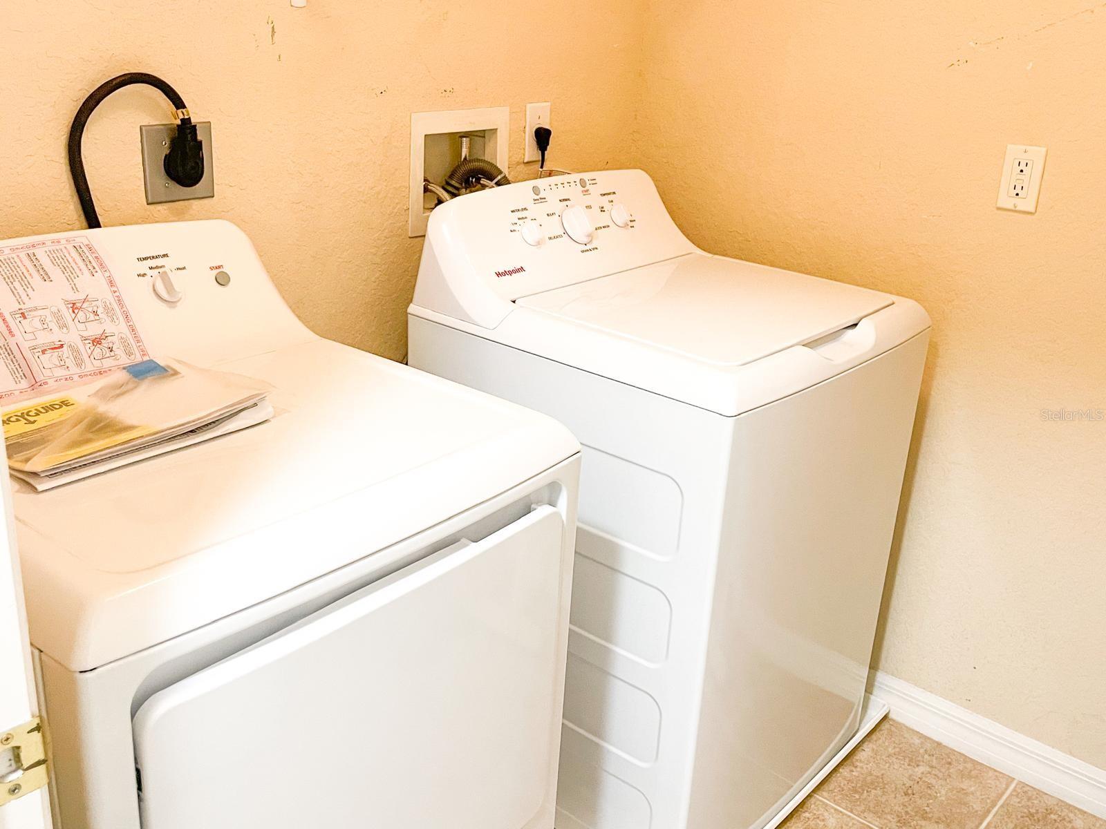 THE PARKE AT HANOVER PLACE - Residential Lease