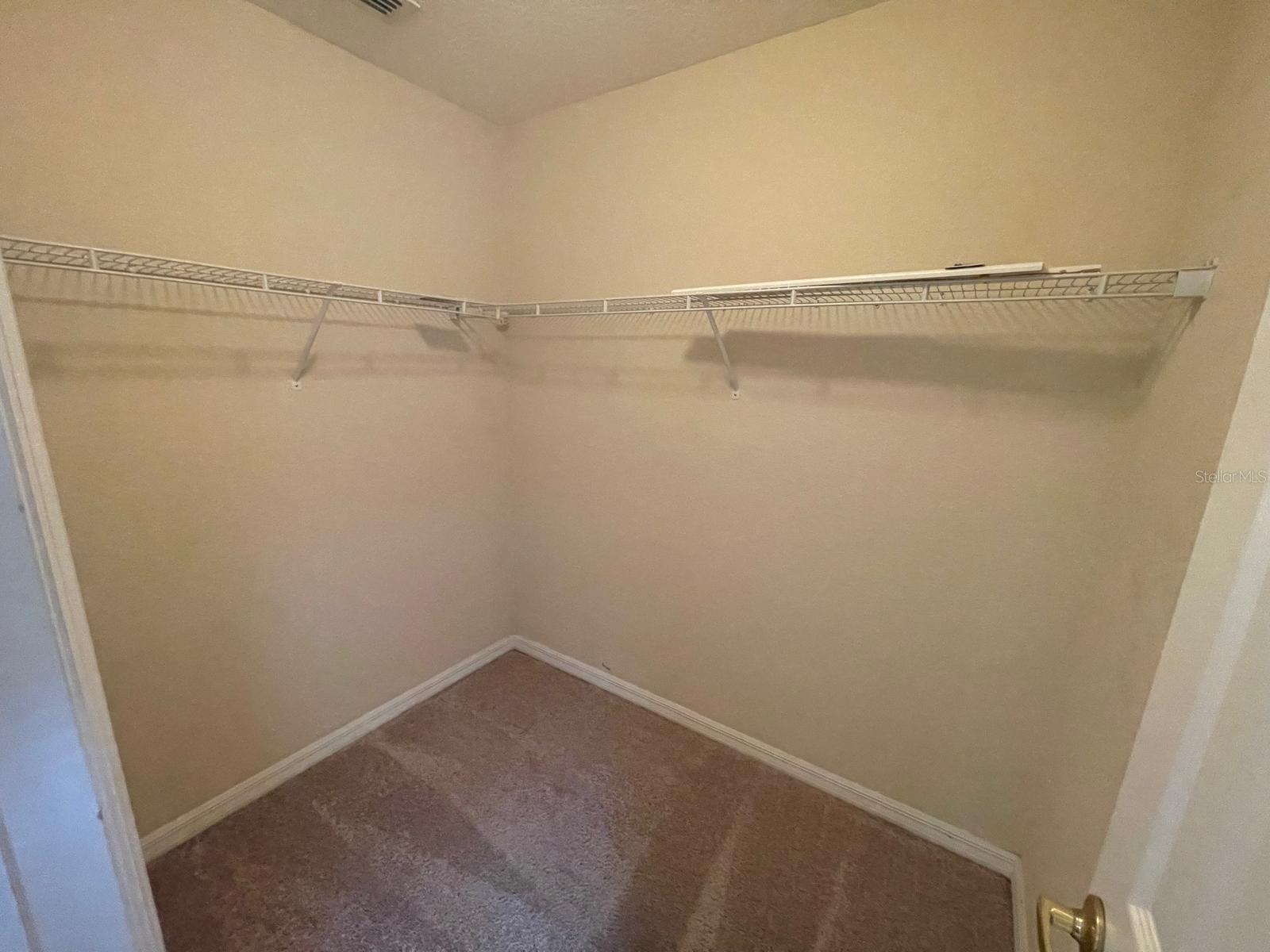 THE PARKE AT HANOVER PLACE - Residential Lease