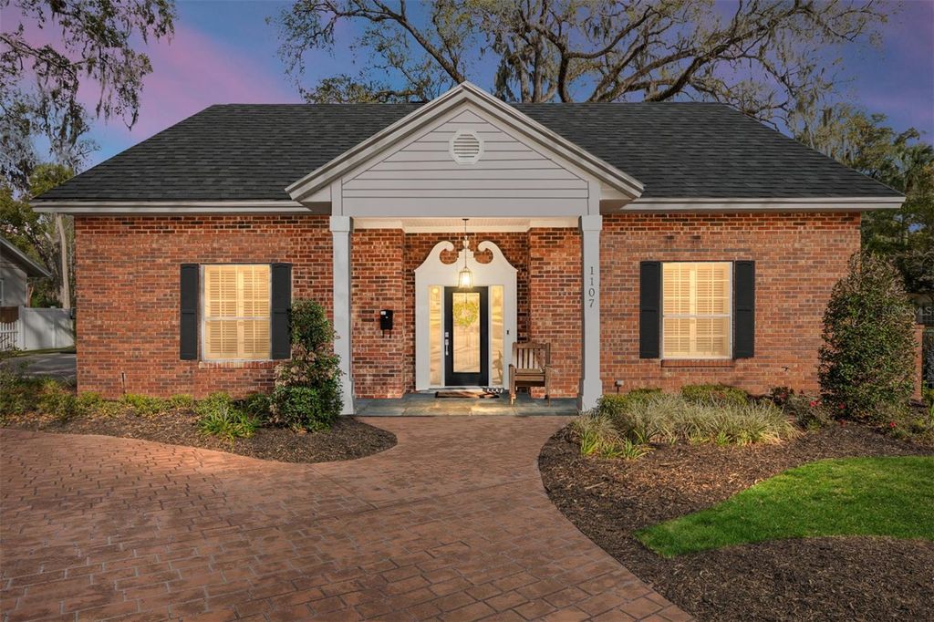 Photo of 1107 SE 9th Avenue, Ocala, FL 34471 (MLS # TB8484307)