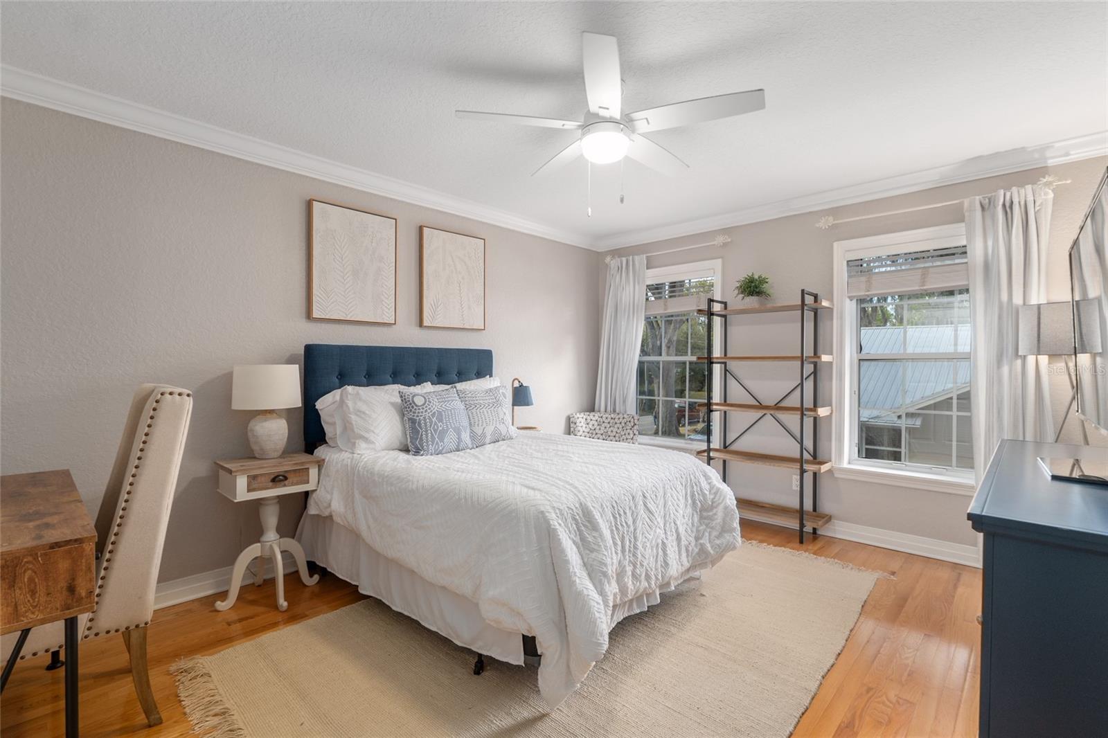 GLENVIEW - Residential