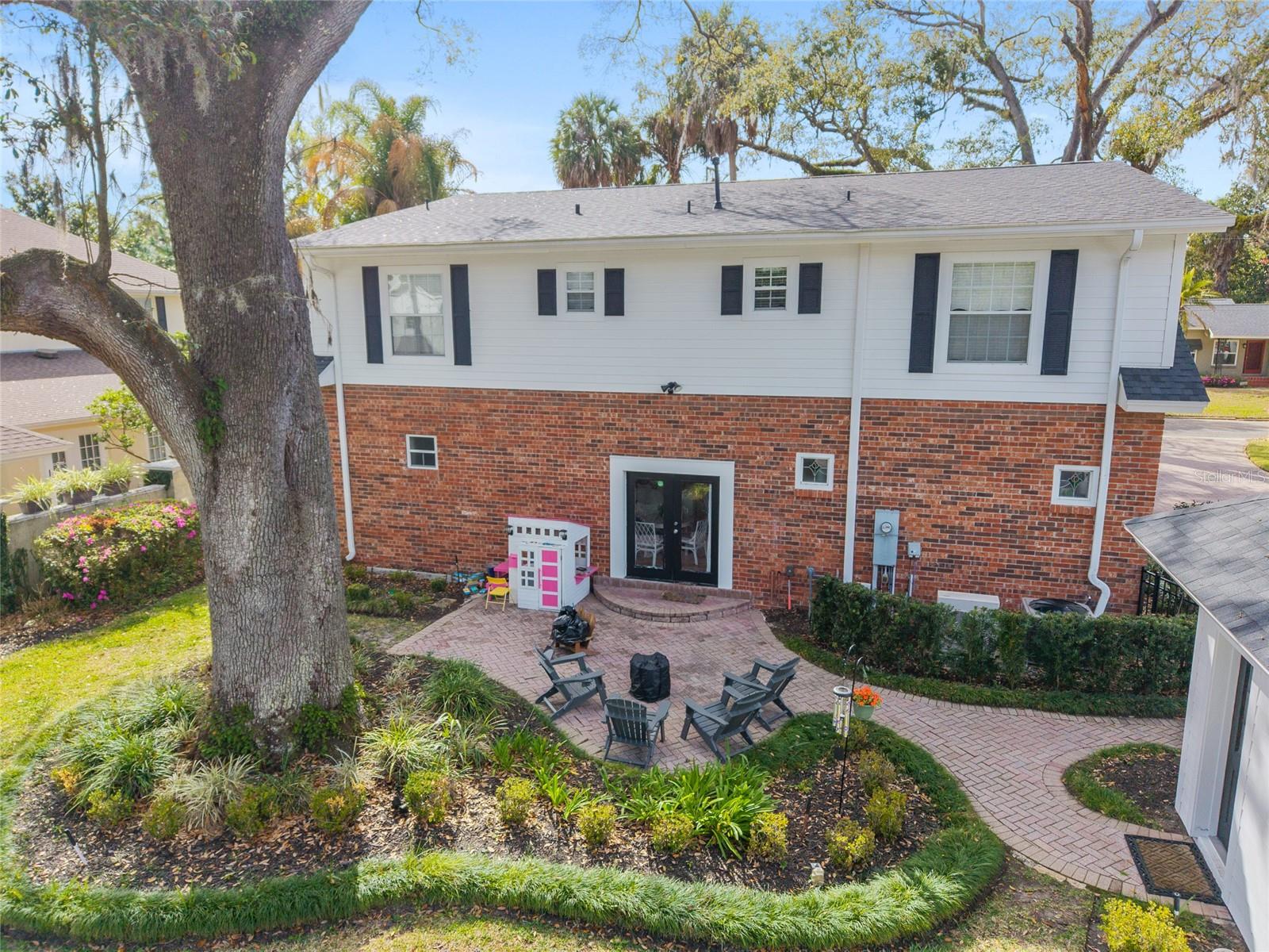 GLENVIEW - Residential