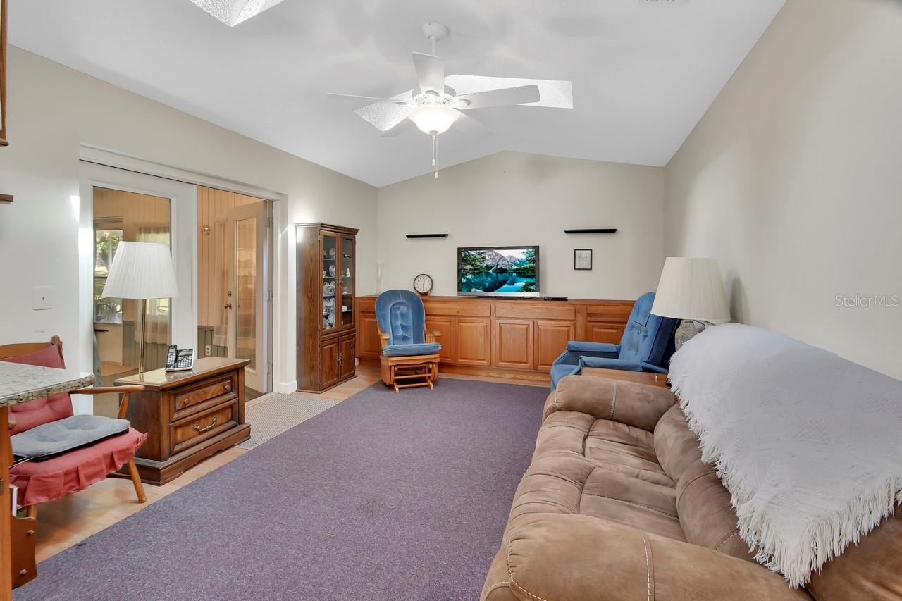 SPRING GARDEN HILLS UNIT 01 - Residential