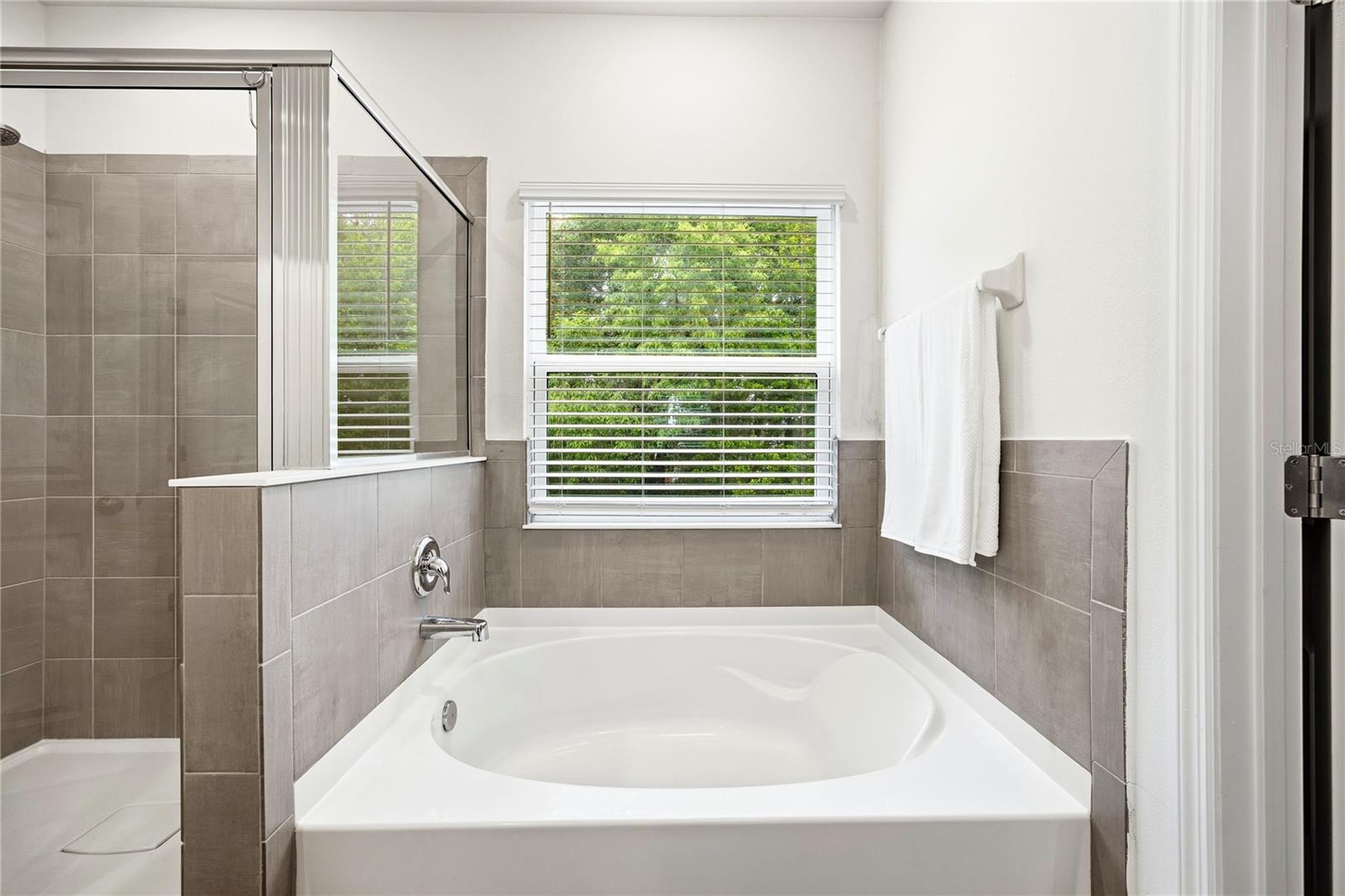 ARBOR GREENS PH 2 UNIT 4B PB 37 PG 91 - Residential