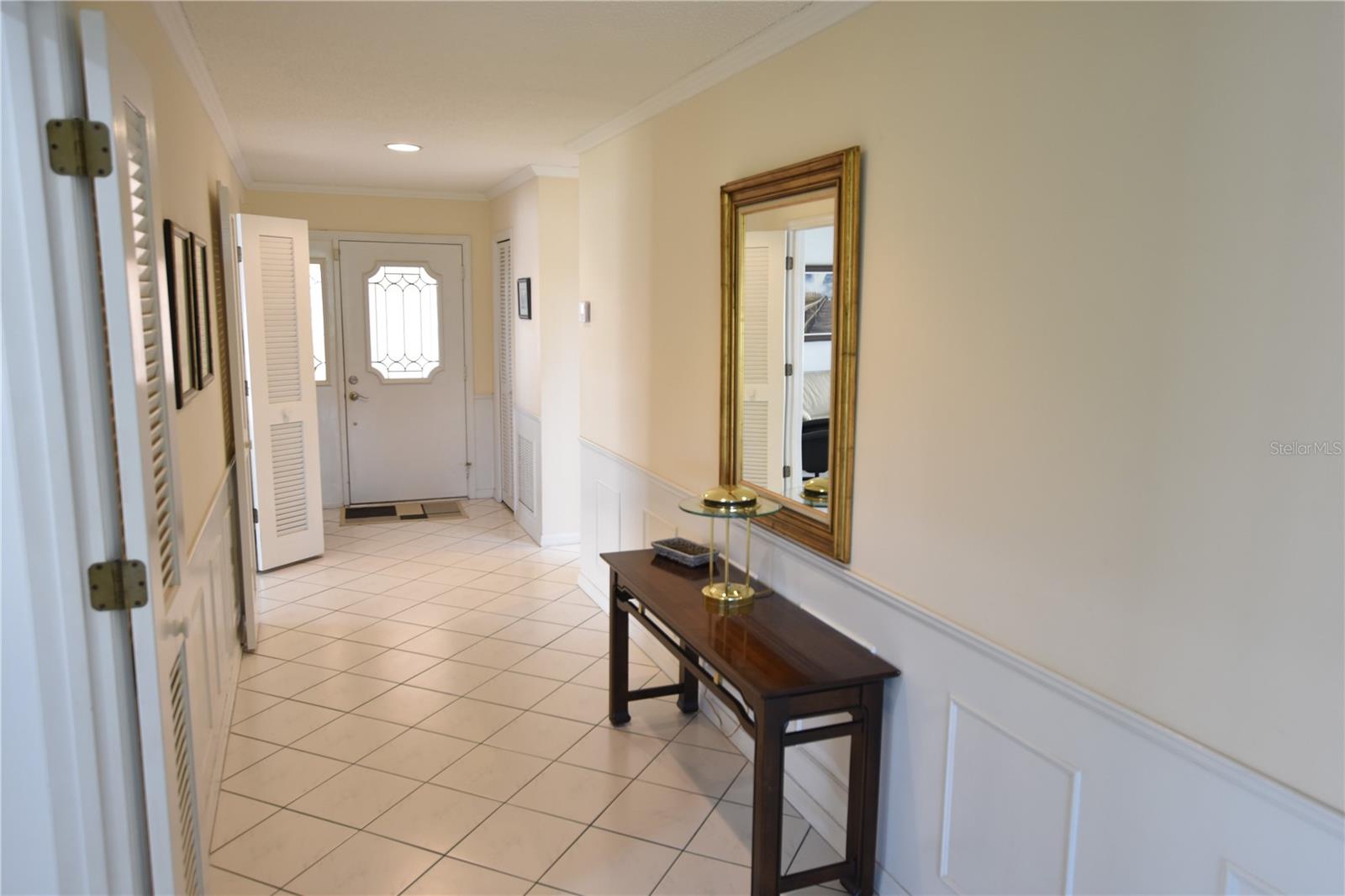 5548 CHANTECLAIRE 16