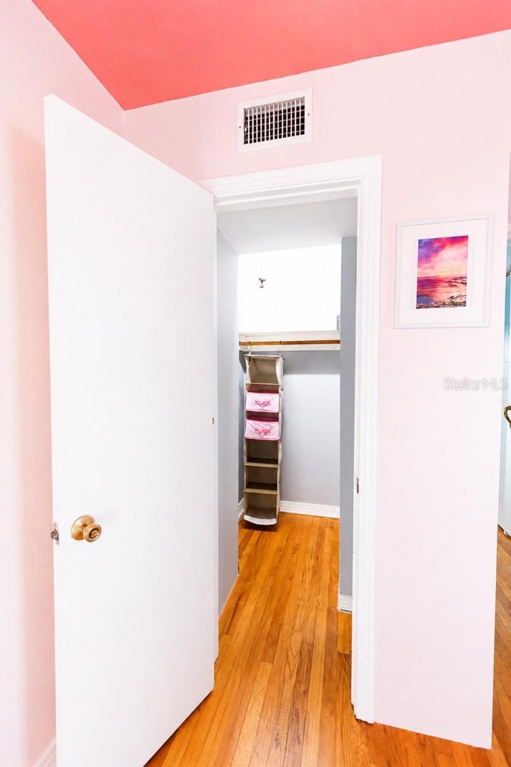 EDGEWATER ESTATES - Residential