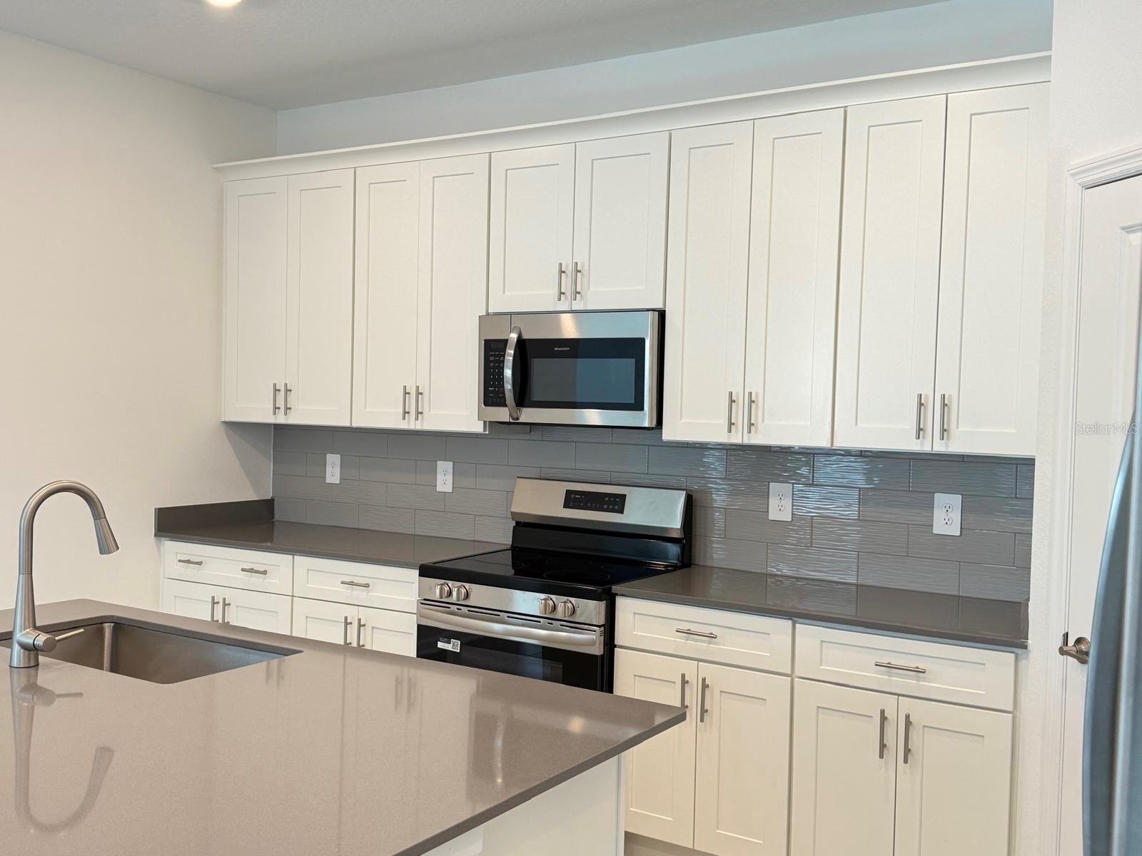 WESTVIEW POD B NEIGHBORHOOD 5 PH 1 - Residential Lease