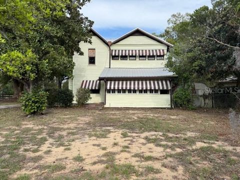 Photo of 1600 E Lakeview Avenue, Eustis, FL 32726 (MLS # S5146260)