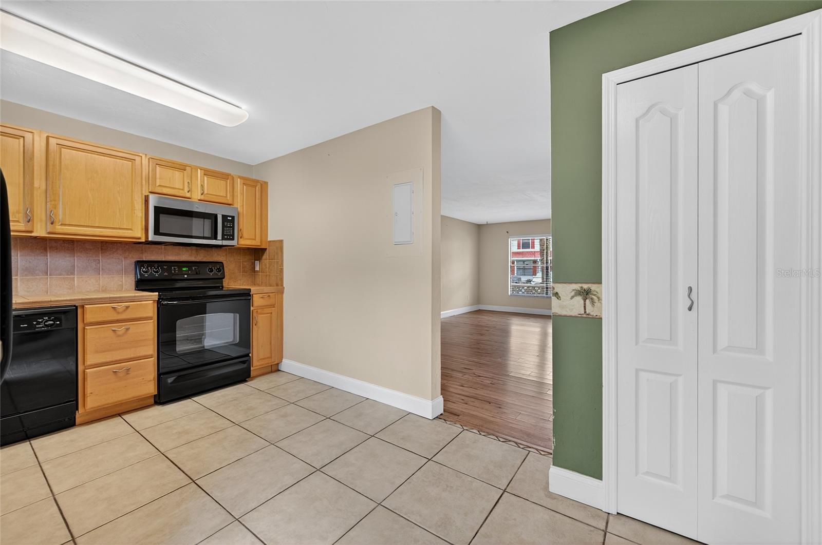 CANALVIEW PLACE CONDO - Residential