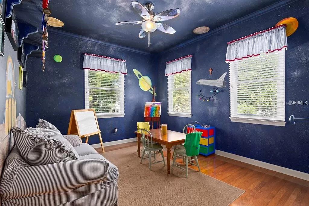 EDGEWATER HEIGHTS 02 - Residential Lease