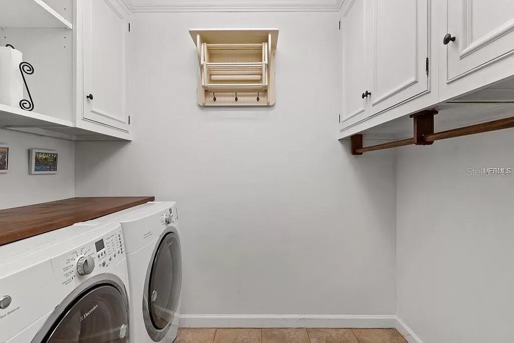 EDGEWATER HEIGHTS 02 - Residential Lease