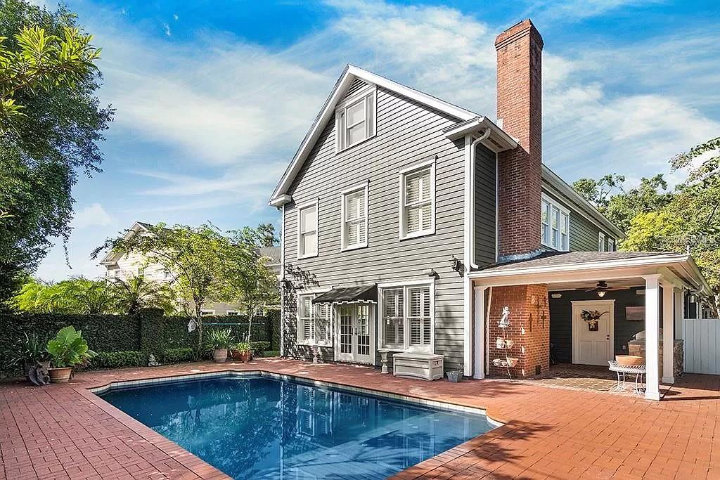 EDGEWATER HEIGHTS 02 - Residential Lease