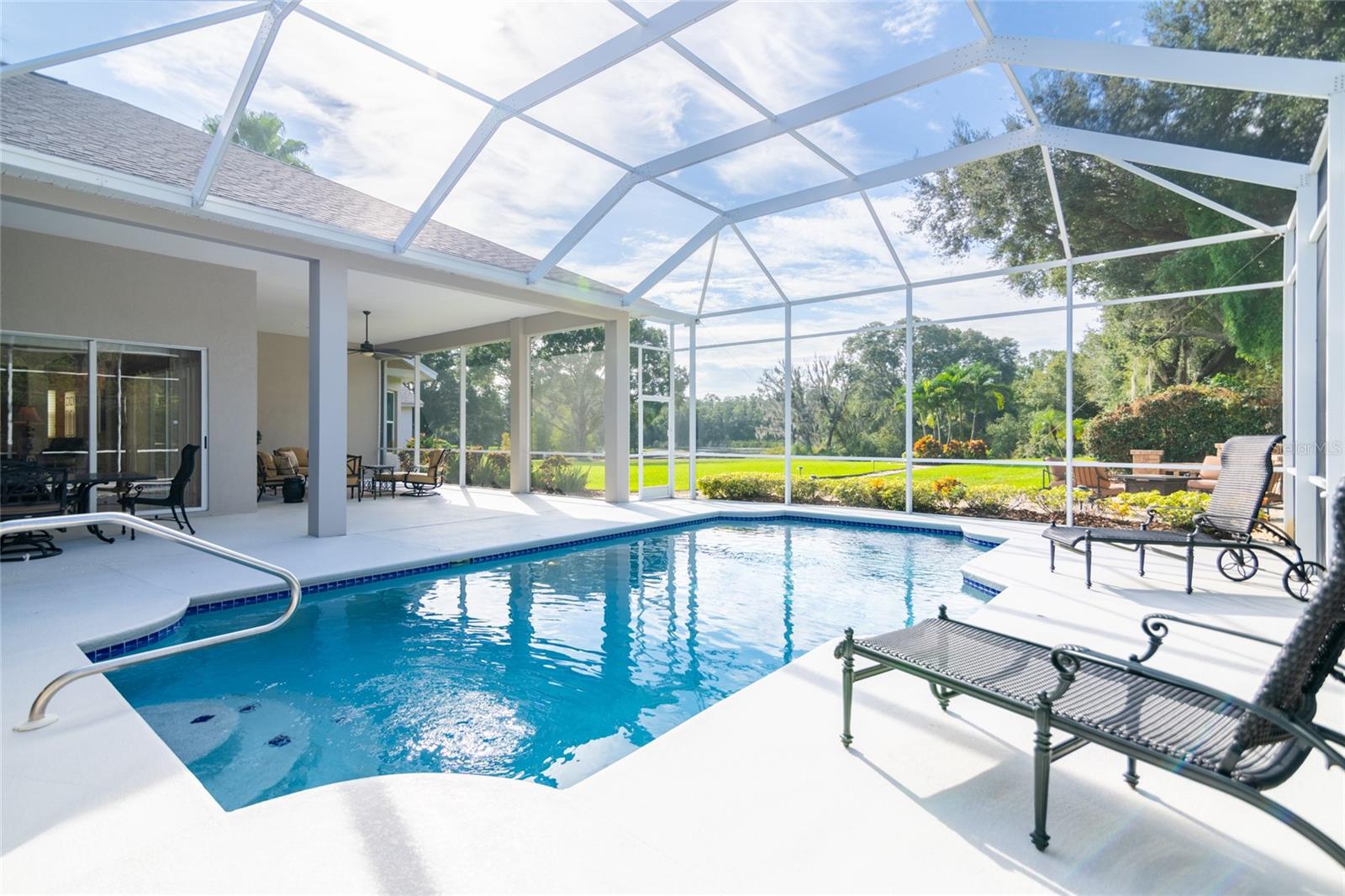 LAKES OF WELLINGTON PH II - Residential